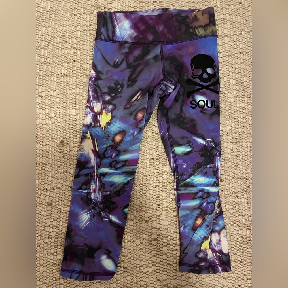 SoulCycle tie dye Capri leggings